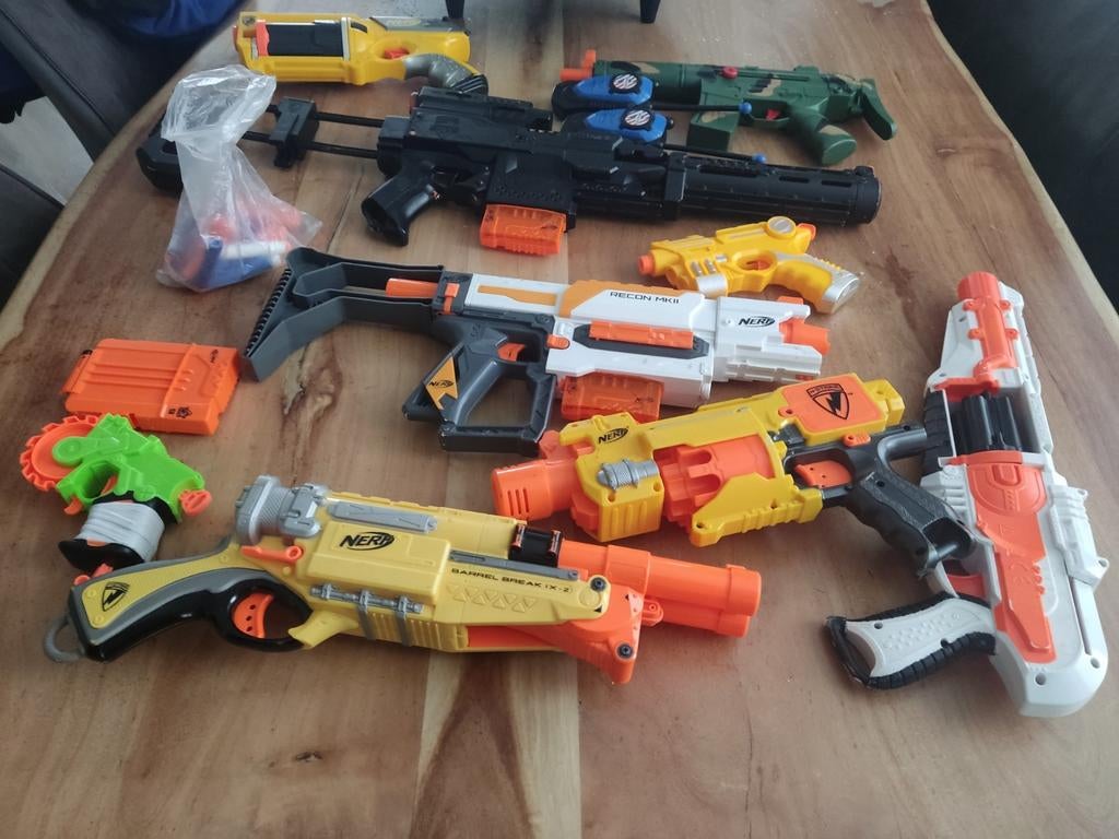 Nerf Collectie Pistolen + Walkie Talkie - Alles in 1x, Kinderen en Baby's, Ophalen, Jongen of Meisje