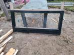 Kozijn met raam (gratis), Dieren en Toebehoren, Knaagdieren en Konijnen | Hokken en Kooien, Ophalen, Zo goed als nieuw, 110 cm of meer