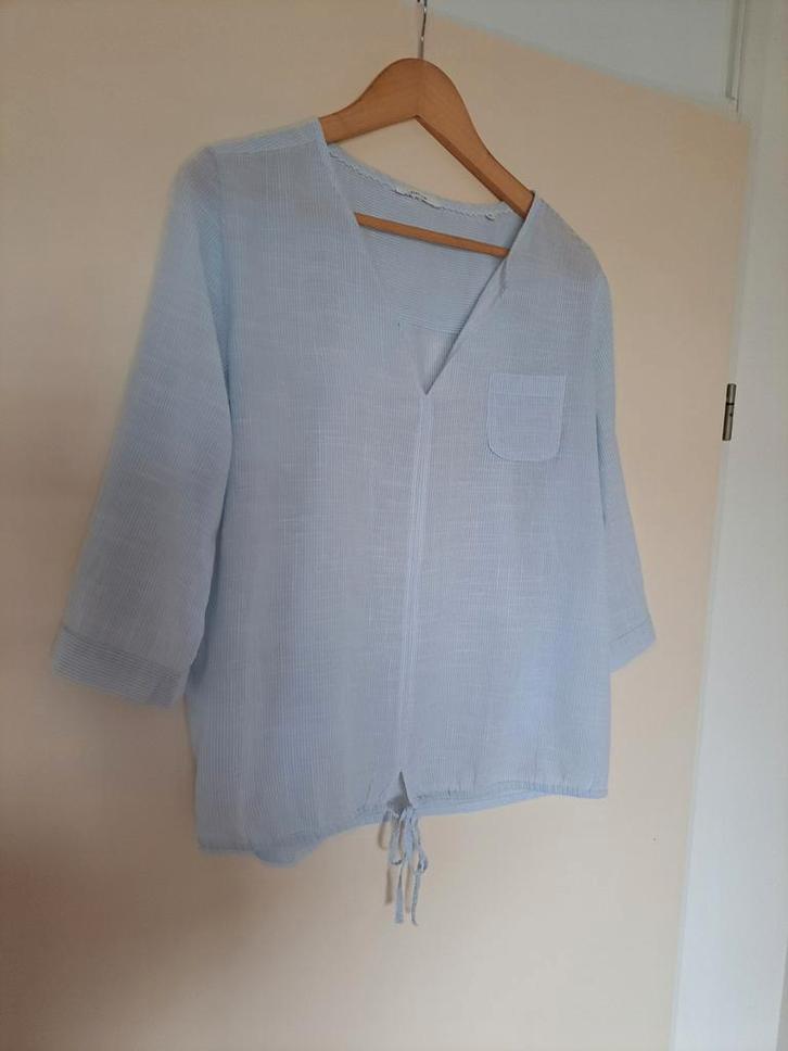 Blouse met koord Opus maat 40 lichtblauw, Kleding | Dames, Blouses en Tunieken, Zo goed als nieuw, Maat 38/40 (M), Blauw, Ophalen of Verzenden