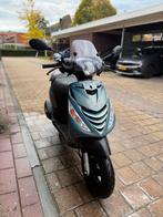 Piaggio Zip 4T IGET, Fietsen en Brommers, Scooters | Piaggio, Ophalen, Maximaal 45 km/u, Zip, Zo goed als nieuw
