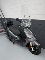 Piaggio New Fly 2015 4Takt Snorscooter 3100KM NIeuwstaat!, Fietsen en Brommers, Ophalen