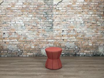 Design On Stock ToiToi rood bij TheReSales beschikbaar voor biedingen