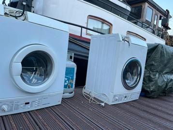Gratis twee defecte aeg wasmachines beschikbaar voor biedingen