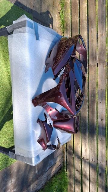 ⚠️Evt. Teruil!⚠️⬇️️Piaggio Zip SP BMW Wildberry Metallic️⬇️ beschikbaar voor biedingen