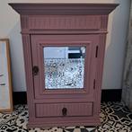 Vintage Roze Kastje met Spiegel, Antiek en Kunst, Antiek | Meubels | Kasten, Ophalen