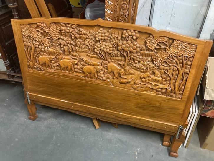 Bed teakhout 2 persoons met snijwerk, Antiek en Kunst, Antiek | Meubels | Bedden, Ophalen