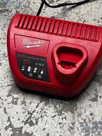 Milwaukee m12 lader, Ophalen of Verzenden, Zo goed als nieuw