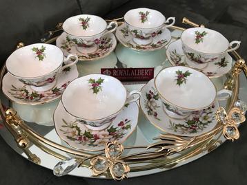 Royal albert WINTER GARDEN AVON THEEKOMMEN🌲🎄🌲🎄 beschikbaar voor biedingen