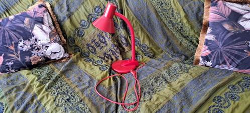 te koop rode burolamp 40 cm hoog met veer om alle kanten ze, Huis en Inrichting, Lampen | Tafellampen, Nieuw, Minder dan 50 cm