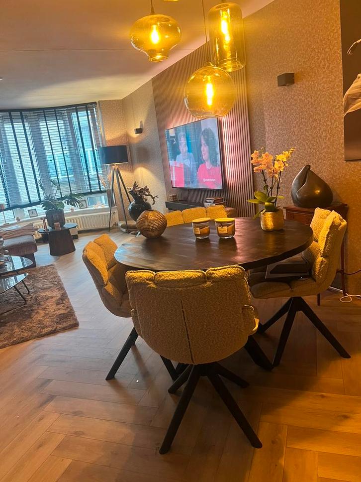 ZWARTE EETTAFEL MANGOHOUT, Huis en Inrichting, Tafels | Eettafels, Zo goed als nieuw, 100 tot 150 cm, Vier personen, Rond, Ophalen