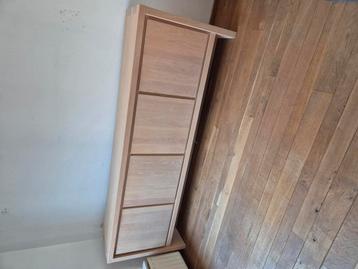 Massieve dressoir kast beschikbaar voor biedingen
