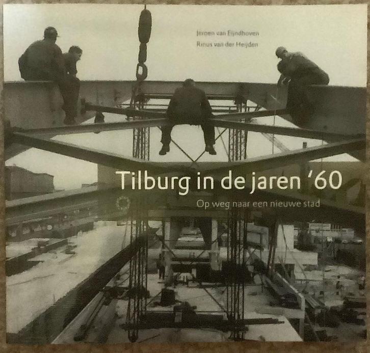 30 Boeken over Tilburg, Boeken, Geschiedenis | Stad en Regio, Zo goed als nieuw, Ophalen of Verzenden