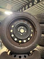 Winterbanden met stalen velg Hyundai - 195/65R15, Ophalen of Verzenden, Gebruikt
