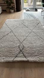 Mooi vloerkleed, hoogpolig, Ophalen, Gebruikt, Grijs, 150 tot 200 cm