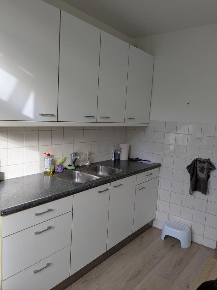 Keuken, direct mee te nemen op 22 okt, Huis en Inrichting, Keuken | Complete keukens, Gebruikt, Overige typen, Wit, Hout, Ophalen