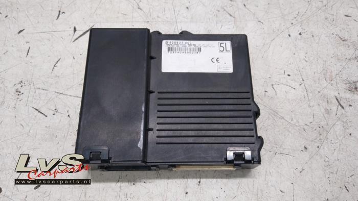 Centrale Deurvergrendelings Module van een Peugeot 108, Auto-onderdelen, Overige Auto-onderdelen, Peugeot, Gebruikt, 3 maanden garantie