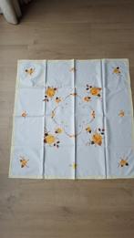 dekservet met applicatie 85x84, Ophalen of Verzenden, Zo goed als nieuw, Wit, Tafelkleed of Tafelzeil