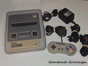 Super Nintendo met Controller & Bedrading beschikbaar voor biedingen