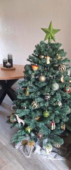 Kerstboom 130cm exclusief ballen en lampjes, Ophalen, Zo goed als nieuw