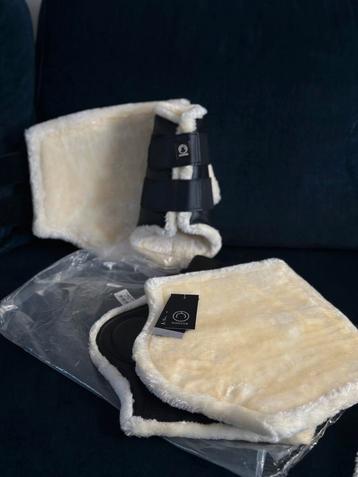 Montar peesbescherms bont tech leather zwart beschikbaar voor biedingen