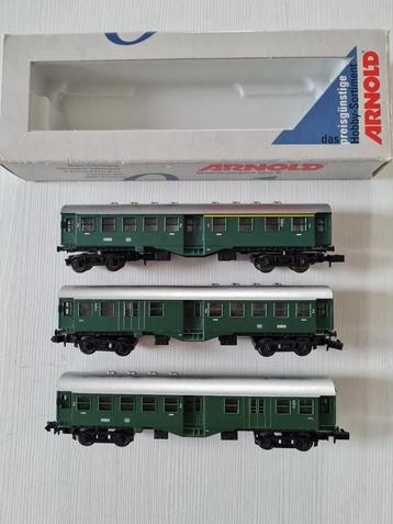 3 Arnold N-spoor umbaurijtuigen 5805/5806 beschikbaar voor biedingen