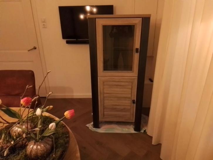 Industriële kast met glazen deur, Huis en Inrichting, Kasten | Vitrinekasten, Gebruikt, 150 tot 200 cm, 50 tot 100 cm, 25 tot 50 cm