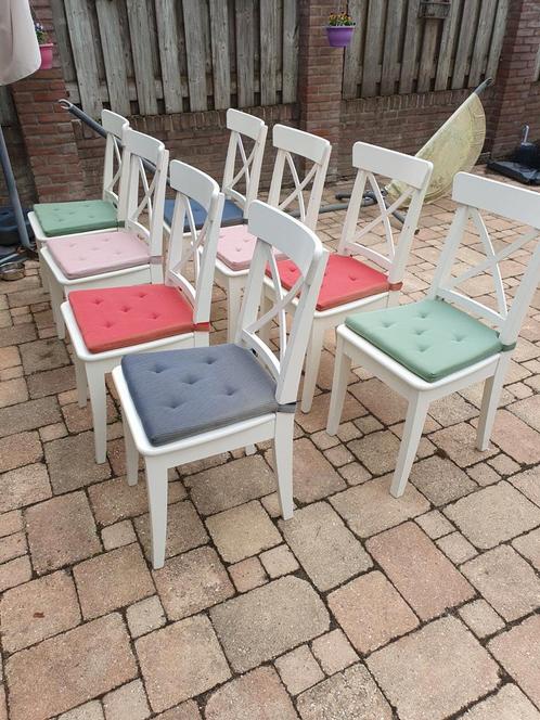 8 eetkamer stoelen INGOLF Ikea met kussentjes, Huis en Inrichting, Stoelen, Gebruikt, Wit, Ophalen