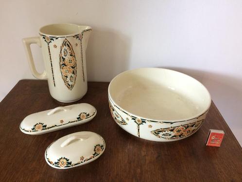 Lampetstel compleet St. Amand waterkan zeepbakje kammenbakje, Antiek en Kunst, Antiek | Woonaccessoires, Ophalen of Verzenden