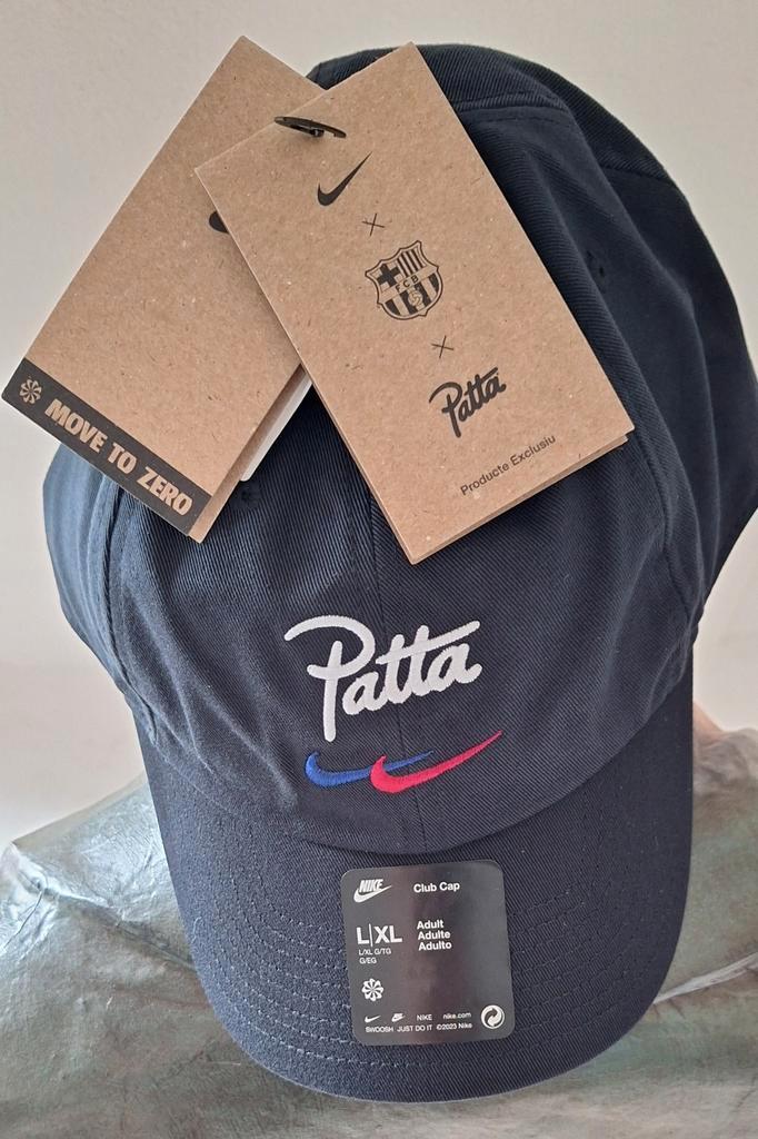Nike x Patta x FC Barcelona Club Cap L/XL Nieuw, Kleding | Heren, Hoeden en Petten, Nieuw, Pet, 60 cm (XL, 7½ inch) of meer, Ophalen of Verzenden