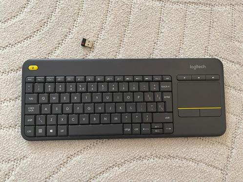 Logitech K400 Plus Wireless Keyboard, Computers en Software, Toetsenborden, Gebruikt, Qwerty, Draadloos, Ophalen of Verzenden