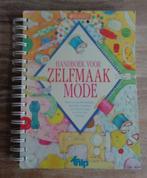 Handboek voor zelfmaakmode van Knip Knipmode en Margriet, Verzenden, Zo goed als nieuw, Borduren en Naaien