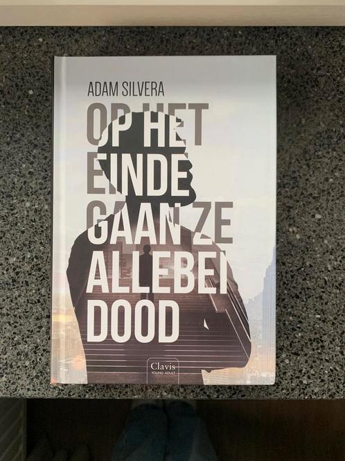 Adam Silvera - Op het einde gaan ze allebei dood, Boeken, Kinderboeken | Jeugd | 13 jaar en ouder, Zo goed als nieuw, Ophalen of Verzenden
