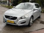 Volvo V60 2.4 D6 AWD Pl.i Sum. (bj 2013, automaat), Auto's, Volvo, Euro 5, 1848 kg, 11 kWh, Te koop