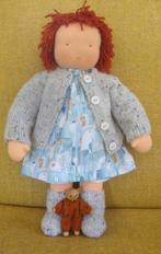 Antroposofische pop ca. 36 cm, handgemaakt, incl. kleding, Ophalen of Verzenden, Nieuw, Overige typen