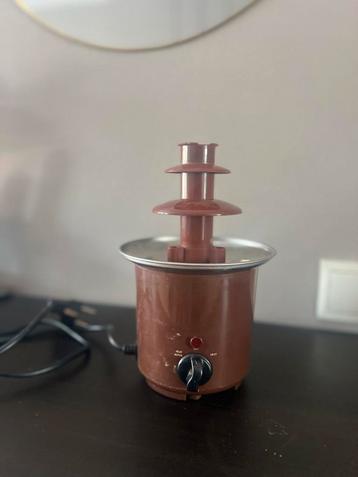 Chocoladefontein - Keukenbenodigdheden beschikbaar voor biedingen