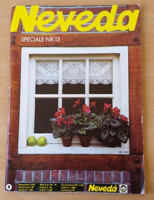 Haken - Neveda Specials nr.13 - eind jaren 70, Hobby en Vrije tijd, Breien en Haken, Gebruikt, Haken, Patroon of Boek, Ophalen of Verzenden