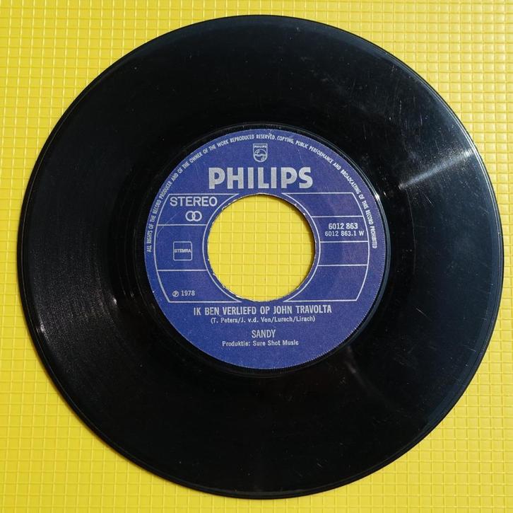 sandy - ik ben verliefd op john travolta, Cd's en Dvd's, Vinyl Singles, Gebruikt, Single, Nederlandstalig, 7 inch, Ophalen of Verzenden