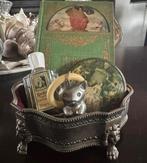 Verzilverd sieraden kistje met antieke spulletjes, Verzenden