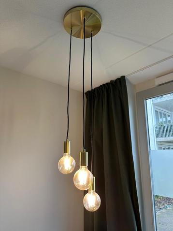 Hanglamp incl. 3 lampenbollen en gouden details beschikbaar voor biedingen