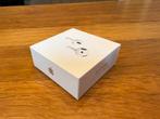 Apple AirPods (4th generation) new sealed, Overige merken, Nieuw, Surround, Op oor (supra aural)