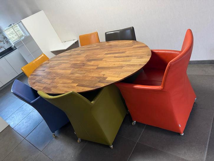 Ovale eettafel met 6 leren stoelen, Huis en Inrichting, Complete eetkamers, Gebruikt, 4 tot 6 stoelen, Ophalen