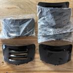 Carbon bougiedeksel Vespa Sprint Primavera NIEUW, Fietsen en Brommers, Brommeronderdelen | Scooters, Info@jynkx.com, Nieuw, Ophalen of Verzenden