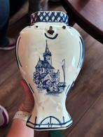 Delfts blauwe vazen twee stuks, Antiek en Kunst, Antiek | Vazen, Ophalen of Verzenden