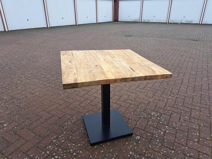 Industriële Bistrotafel - Massief Hout & Zwart Metaal 70x70, Antiek en Kunst, Antiek | Meubels | Tafels, Ophalen
