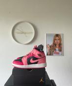 Jordan 1 mid Coral Chalk 36,5, Kleding | Dames, Schoenen, Nike Air Jordan, Nieuw, Ophalen of Verzenden, Sneakers of Gympen