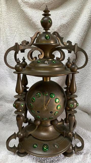 Salvadore beschikbaar voor biedingen