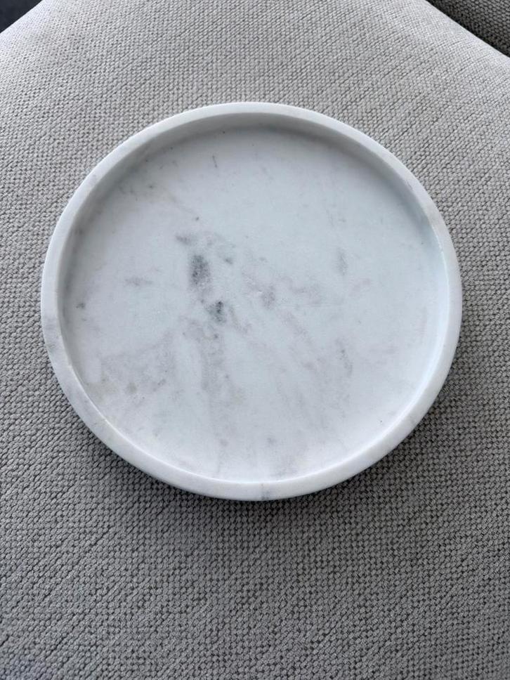 Marmeren decoratief dienblad, Huis en Inrichting, Woonaccessoires | Dienbladen, Zo goed als nieuw, Metaal, Rond, Ophalen of Verzenden