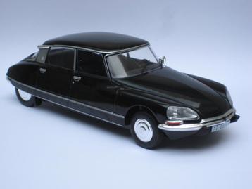 Citroen DS 23 Pallas zwart Salvat 1:24 beschikbaar voor biedingen