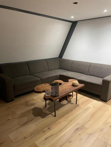hoekbank 250cm x 250cm beschikbaar voor biedingen