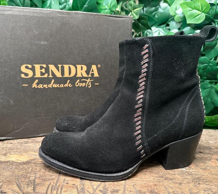 bijna Nieuwe  laarzen van Sendra maat 39, Kleding | Dames, Schoenen, Zo goed als nieuw, Lage of Enkellaarzen, Zwart, Ophalen of Verzenden